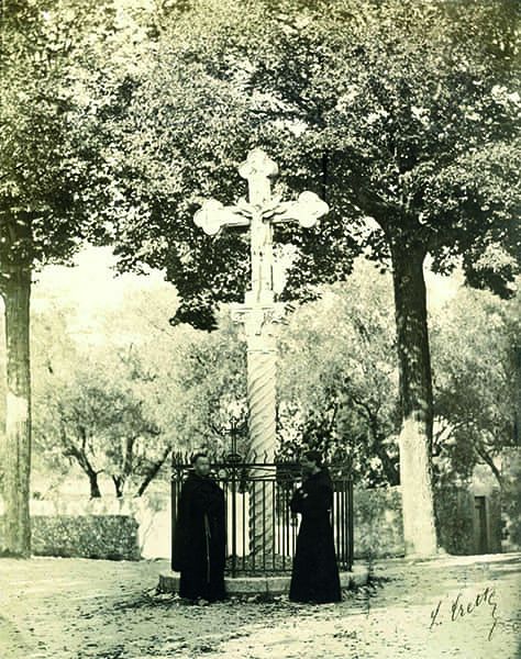 La Croix franciscaine de Cimiez.2